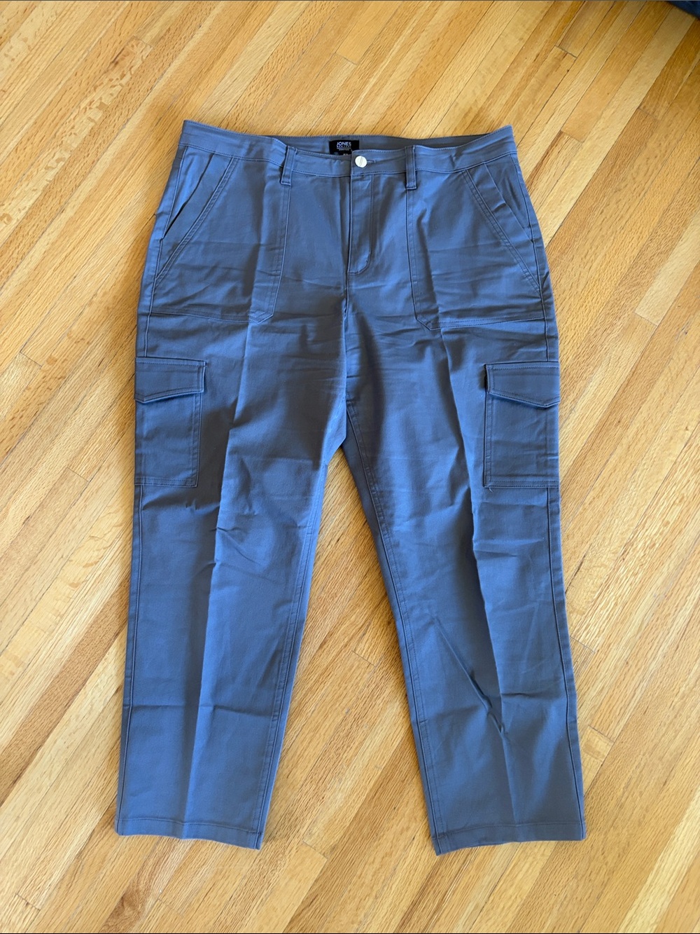 Jones New York Women’s Grey Crop Cargo Pants